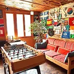 Hostal Le Chamoniard Volant