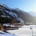 Le Chamoniard Volant * Chamonix Mont Blanc