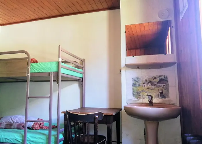 Le Chamoniard Volant Hostel *