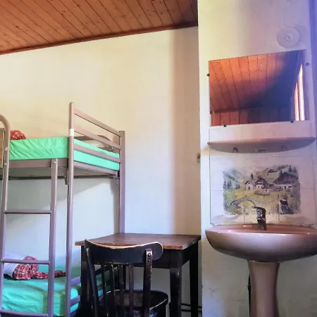 Le Chamoniard Volant Hostel *