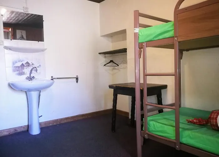 Le Chamoniard Volant Hostel *